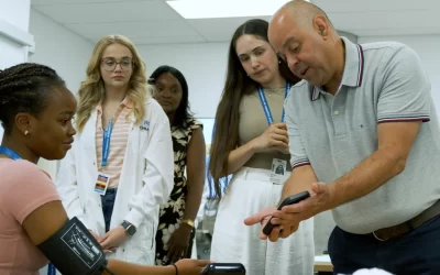 Académie d‘été : Faire découvrir les métiers de la santé aux jeunes